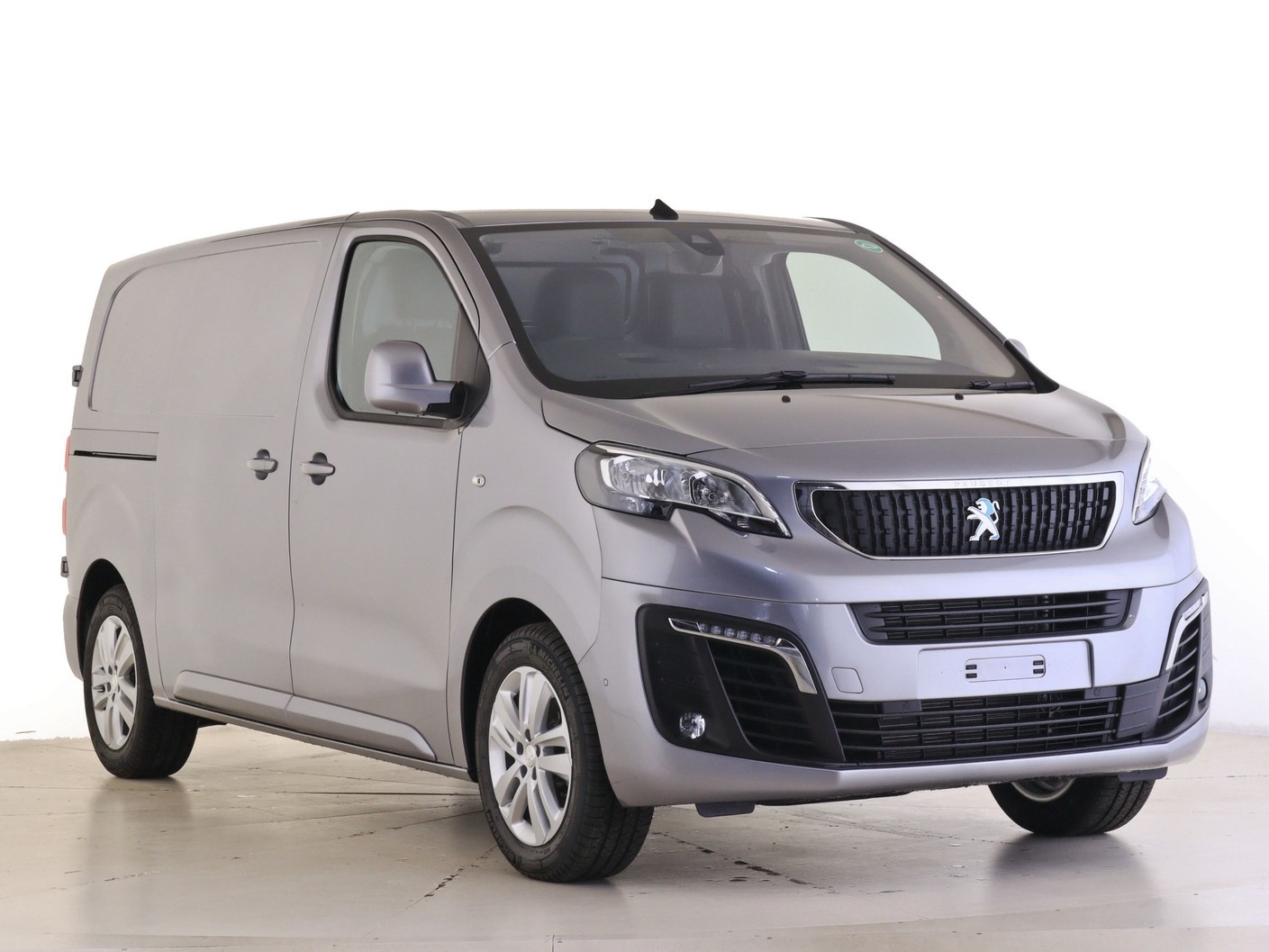 Peugeot e Expert Electric Van Review ¦ All Specs ¦ 2022