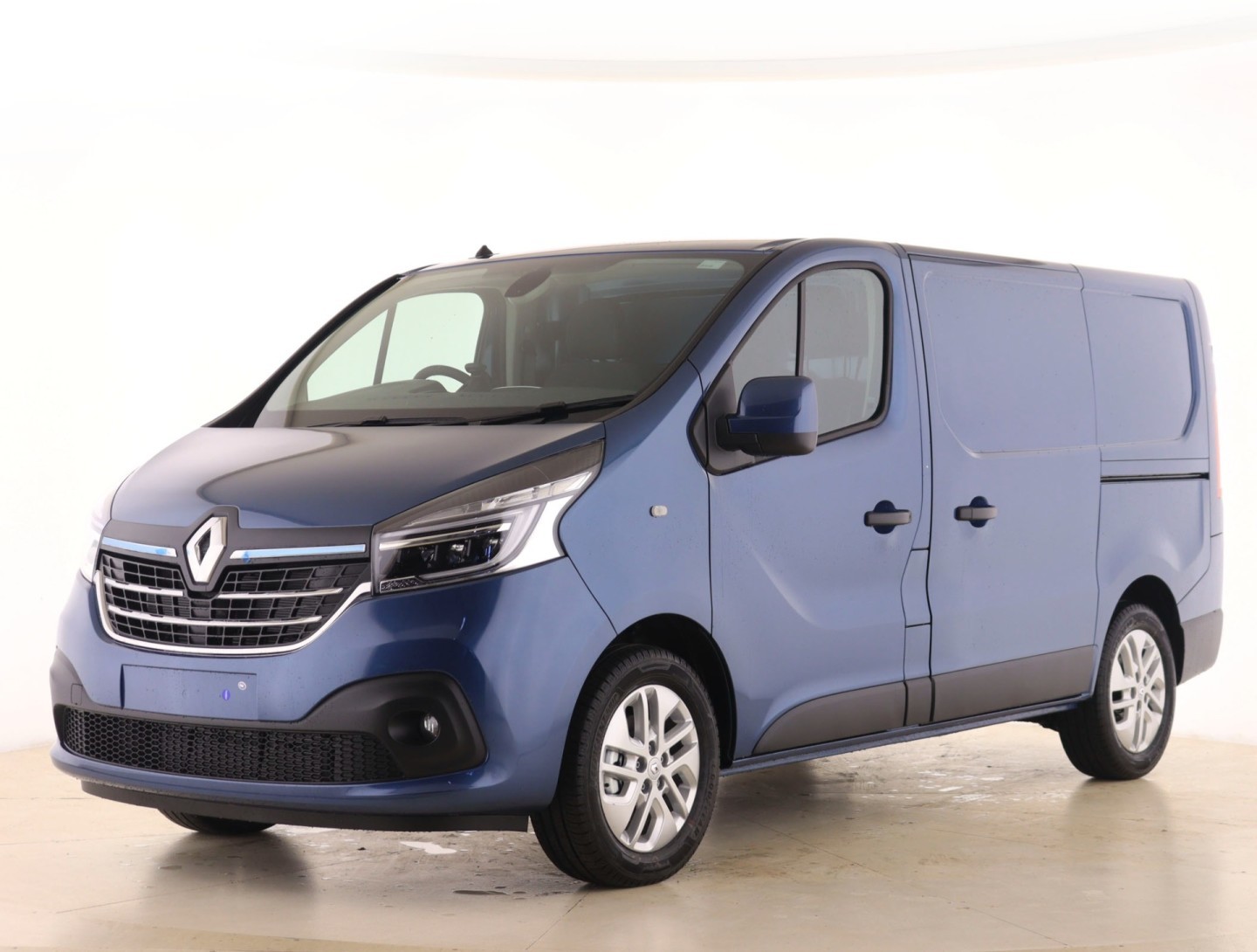 2021 Renault Trafic Is More Modern, Safer And Practical Than Ever