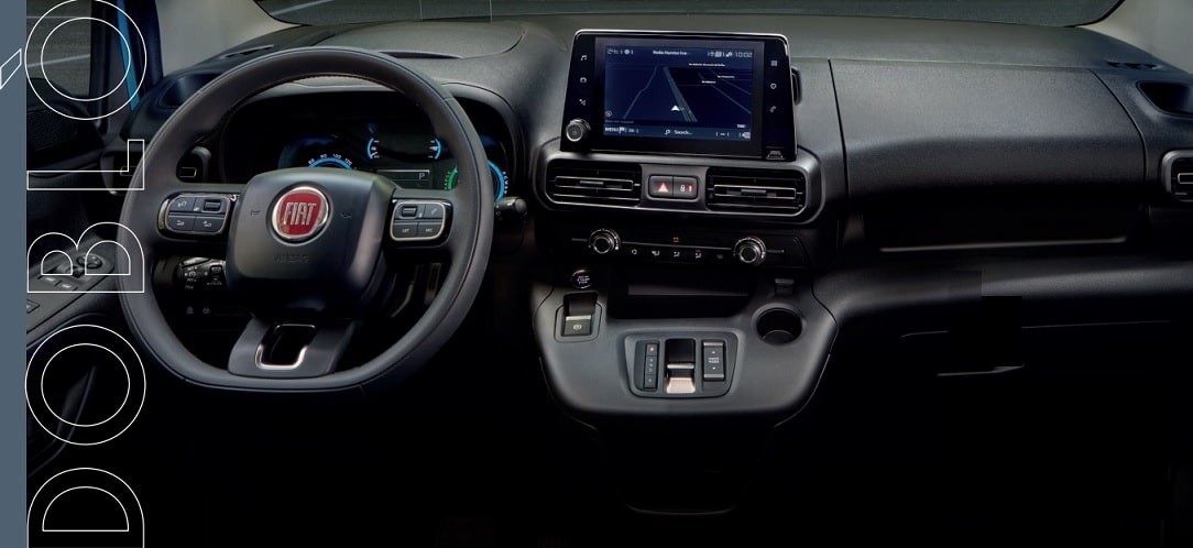fiat doblo interior - steering wheel, console and infotainment